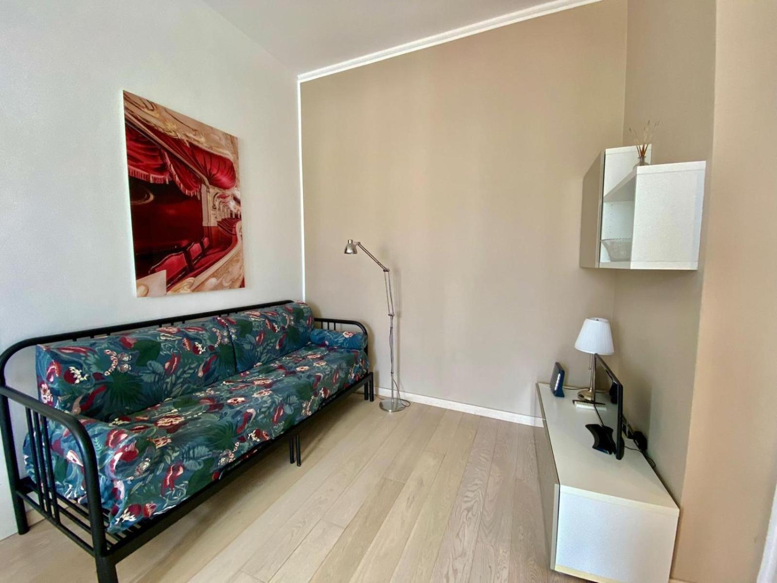 Piazzale Susa Bright Flat Con Veranda Milano Ngoại thất bức ảnh